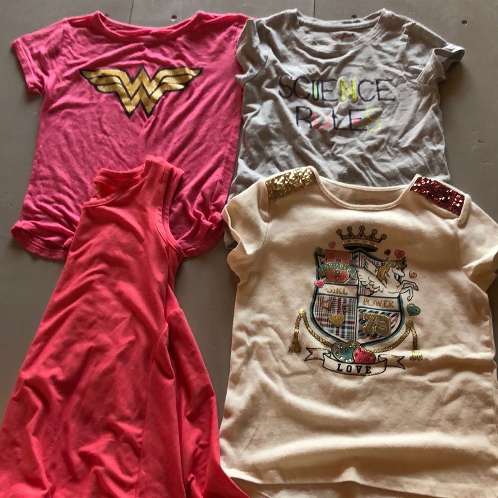 Lot of 4 girls t-shirts 5/6